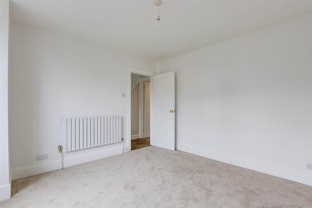 Nottingham Road, Nottingham, NG7