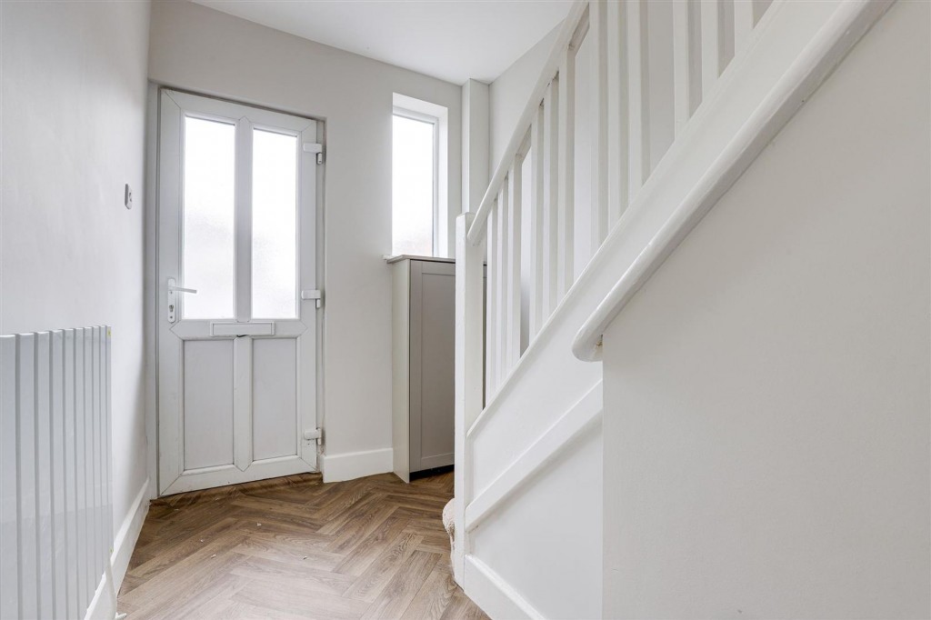 Nottingham Road, Nottingham, NG7