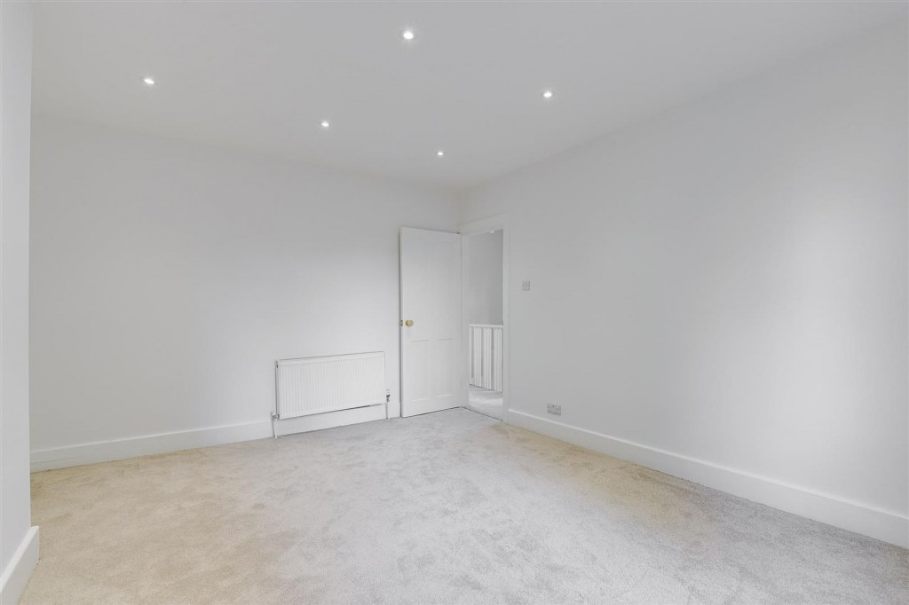 Nottingham Road, Nottingham, NG7