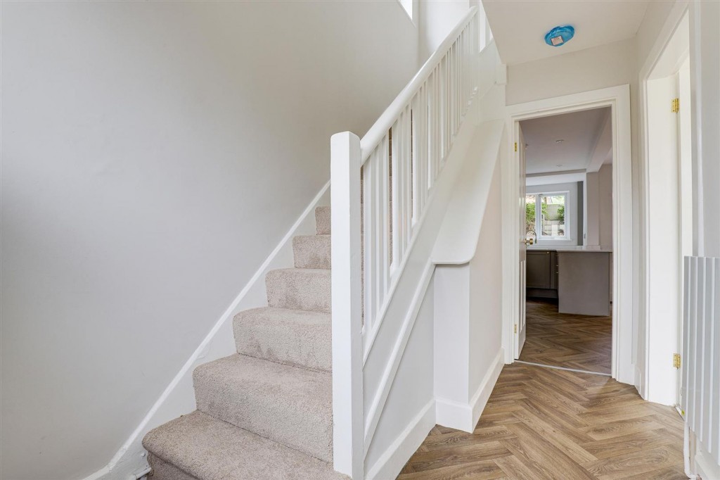 Nottingham Road, Nottingham, NG7