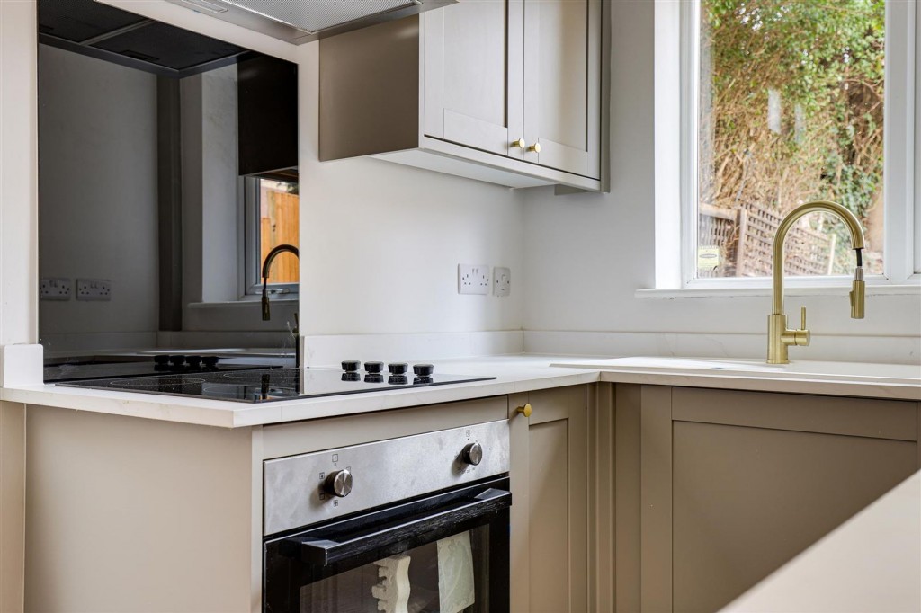 Nottingham Road, Nottingham, NG7