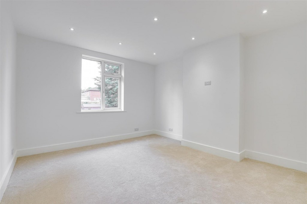 Nottingham Road, Nottingham, NG7