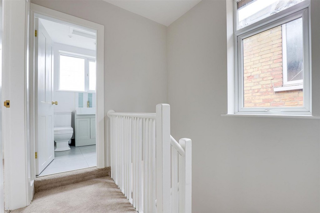 Nottingham Road, Nottingham, NG7