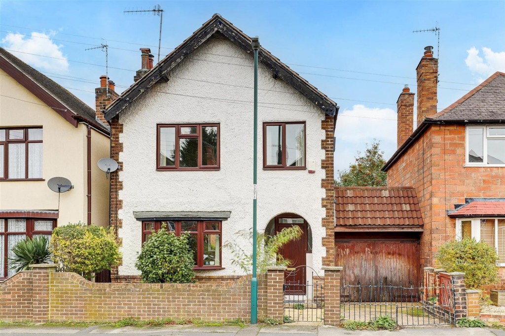 Devon Drive, Nottingham, NG5