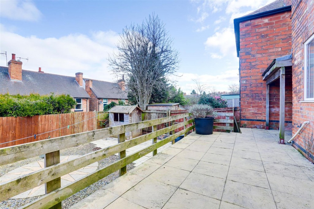 Devon Drive, Nottingham, NG5