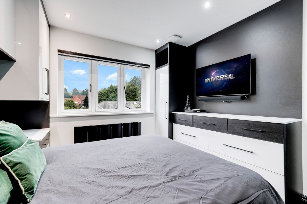Derby Road, Bramcote, NG9