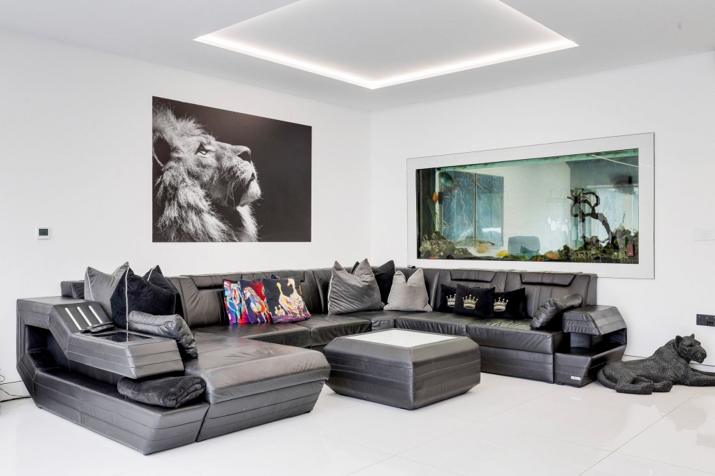 Derby Road, Bramcote, NG9