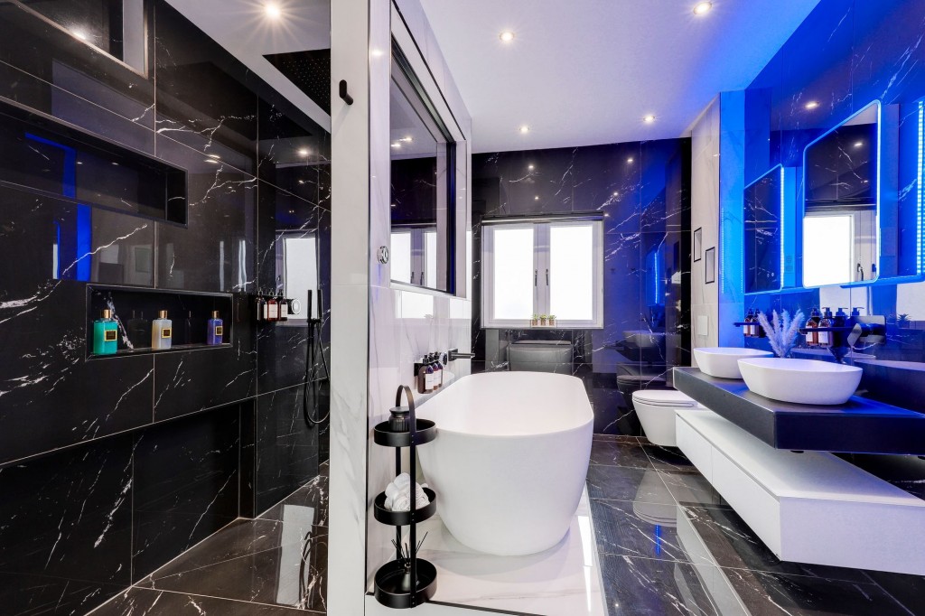 Derby Road, Bramcote, NG9