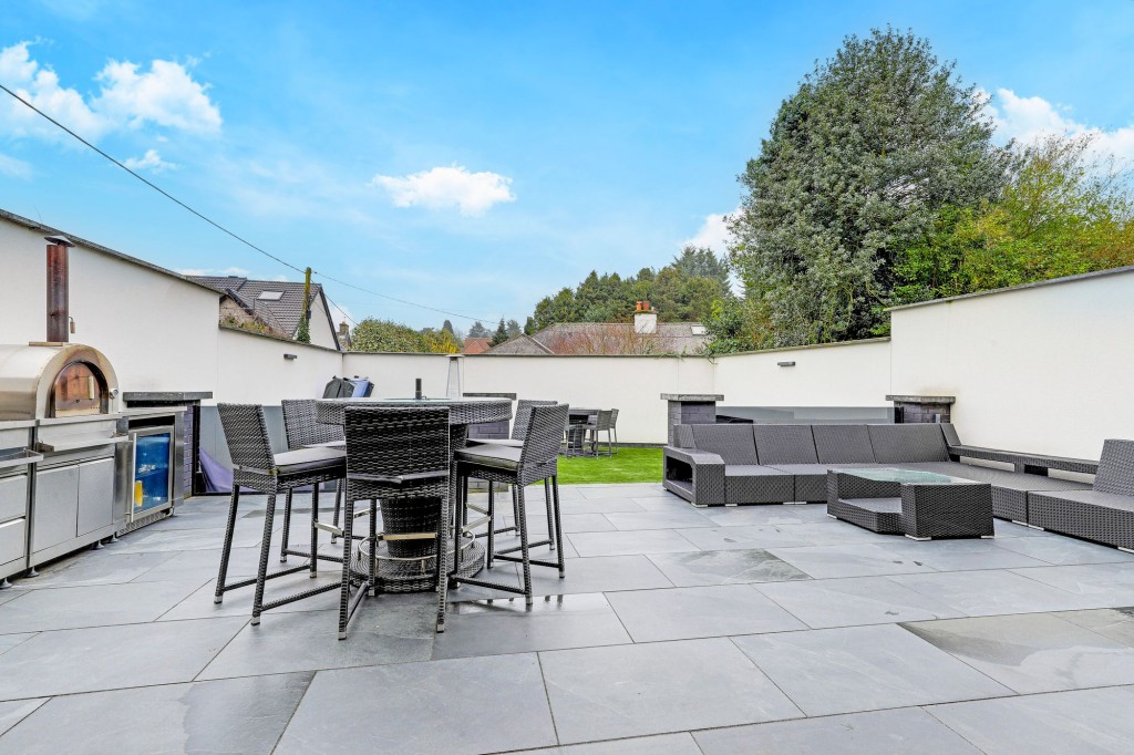 Derby Road, Bramcote, NG9