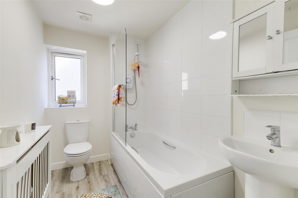 Corbett Chase, Gedling, NG4