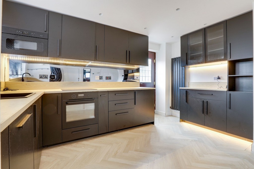 Court Gardens, West Bridgford, NG2