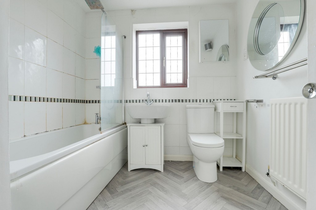 Court Gardens, West Bridgford, NG2