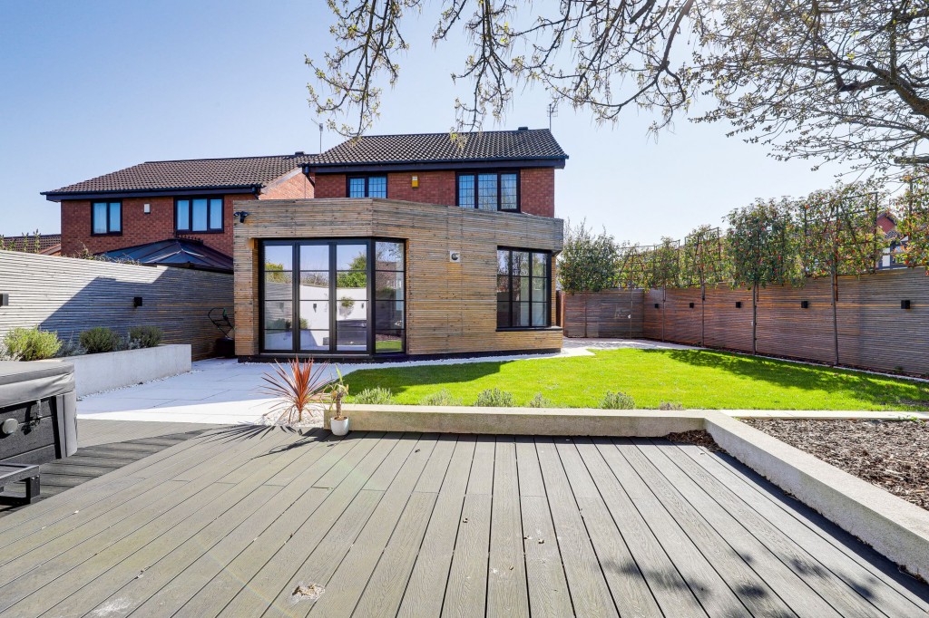 Court Gardens, West Bridgford, NG2