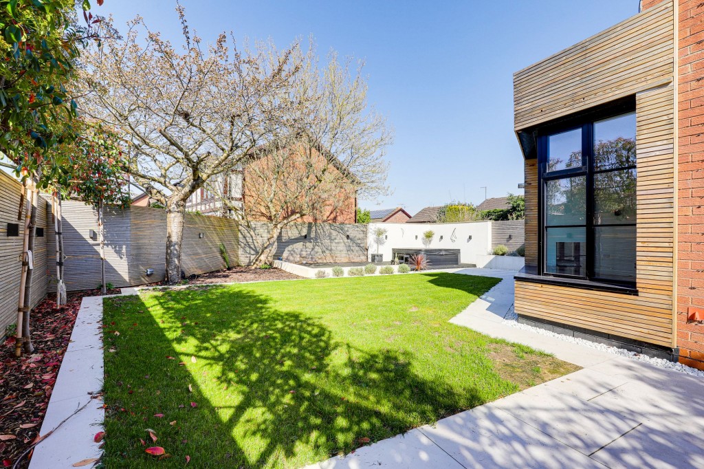 Court Gardens, West Bridgford, NG2