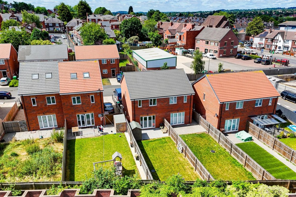 Hall Close, Nottingham, NG5