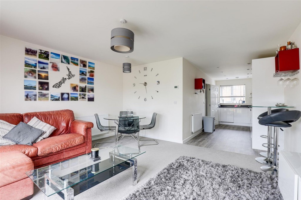 Hall Close, Nottingham, NG5