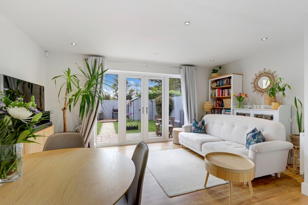 Carnarvon Grove, Gedling, NG4