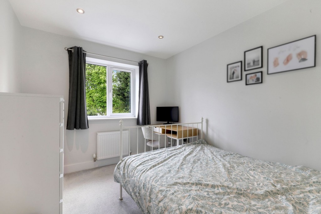Carnarvon Grove, Gedling, NG4