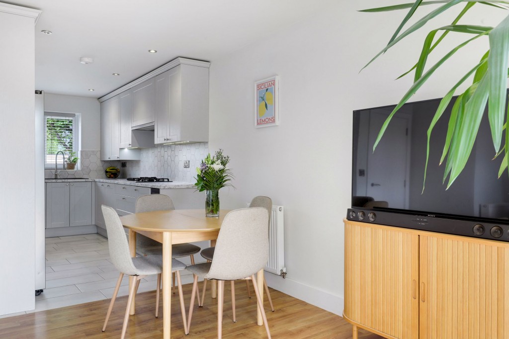 Carnarvon Grove, Gedling, NG4
