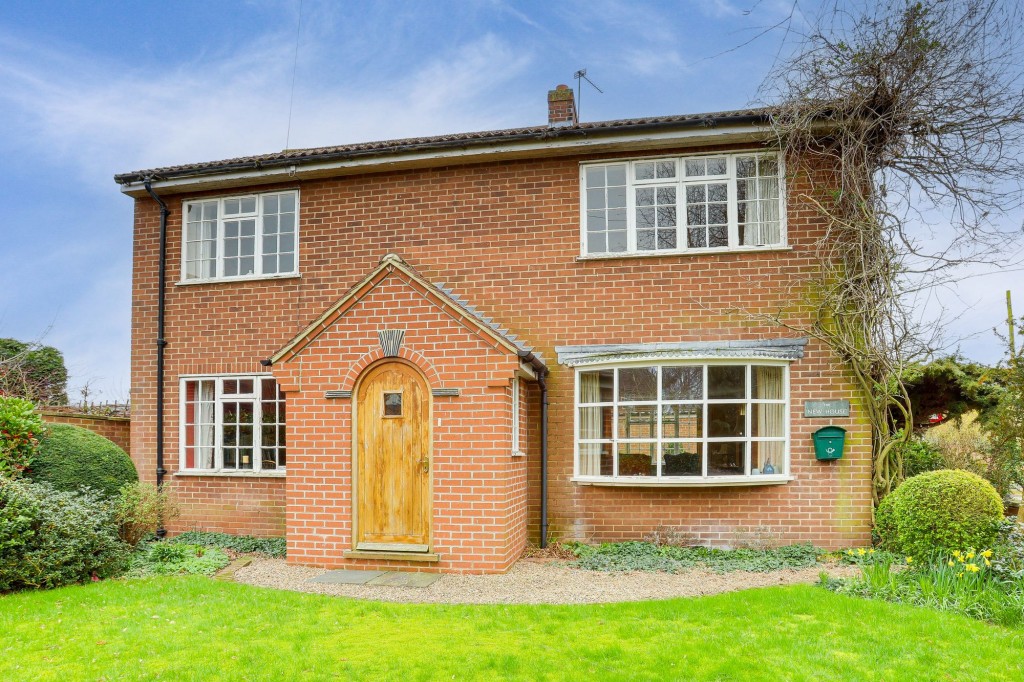 Main Street, Caythorpe, NG14