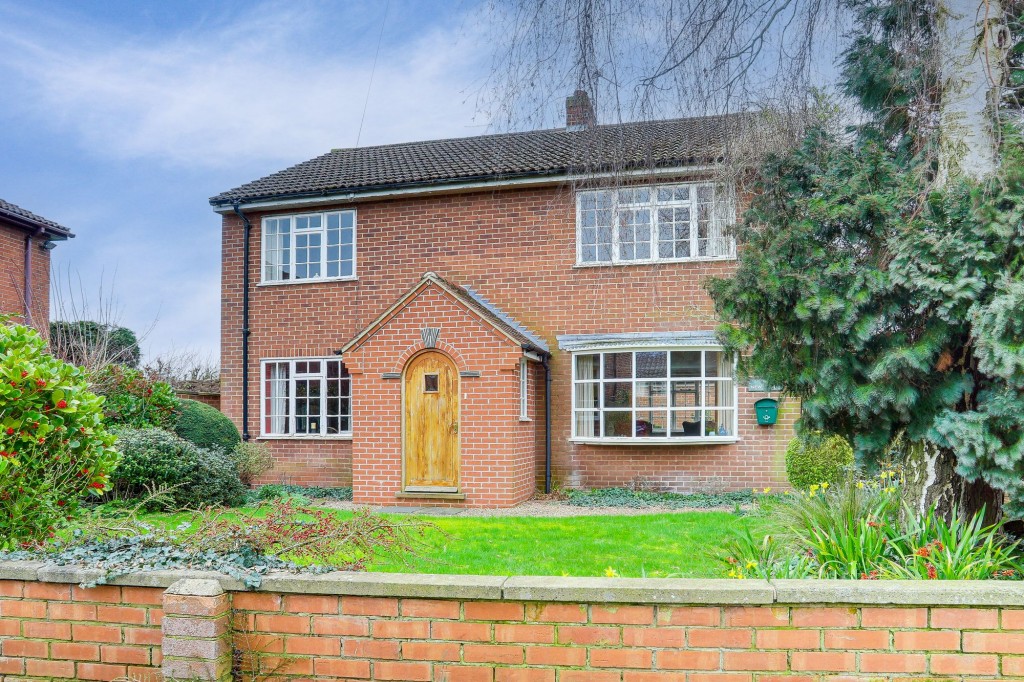 Main Street, Caythorpe, NG14