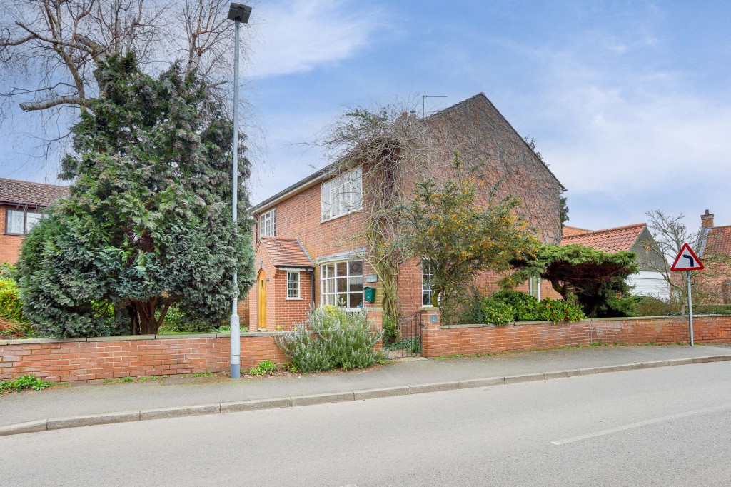 Main Street, Caythorpe, NG14