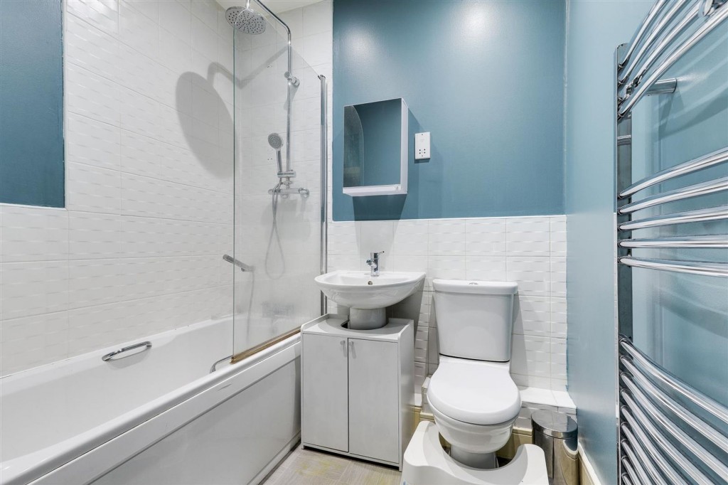 Kelham Drive, Nottingham, NG5