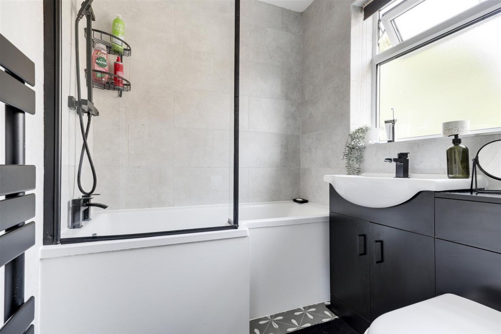 Manly Close, Nottingham, NG5