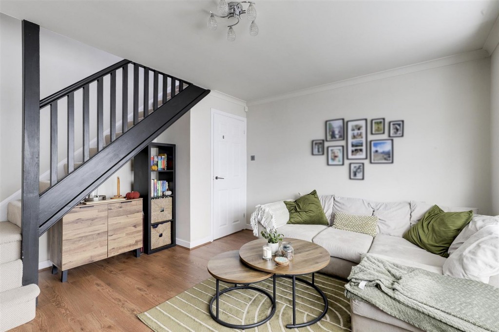 Manly Close, Nottingham, NG5