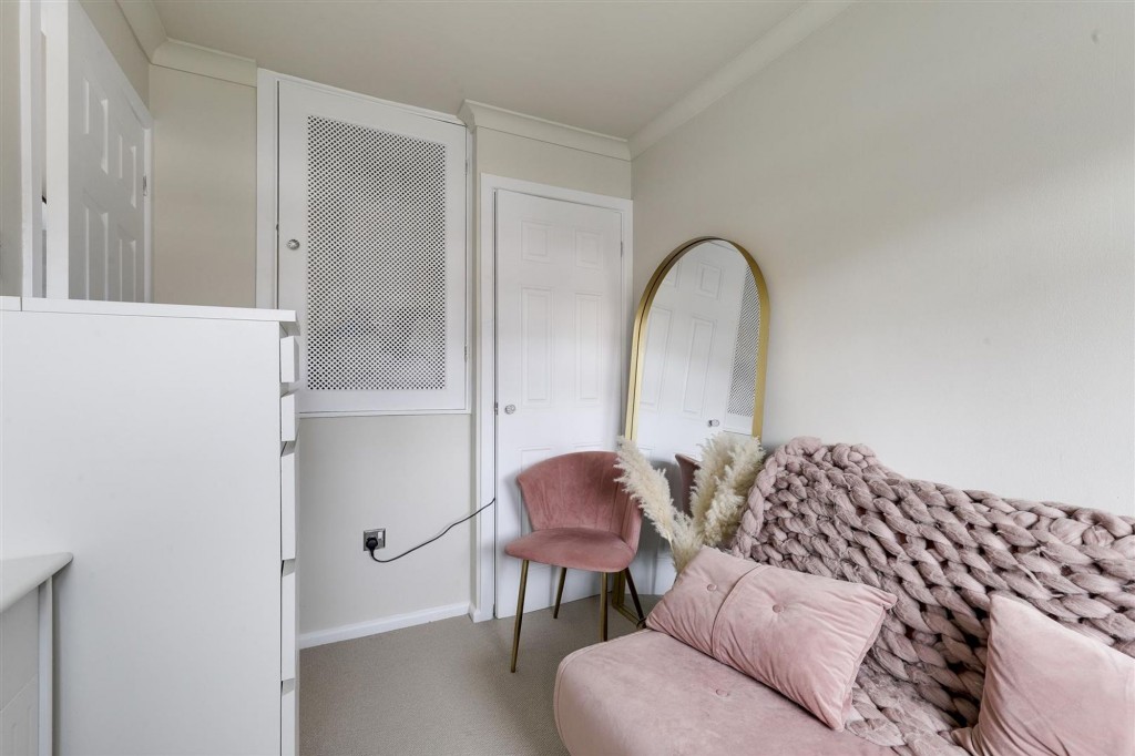 Manly Close, Nottingham, NG5