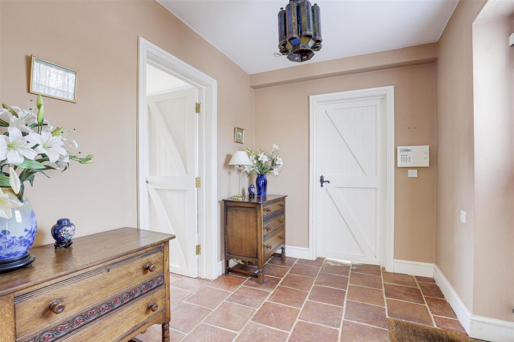 Village Road, Clifton Village, NG11