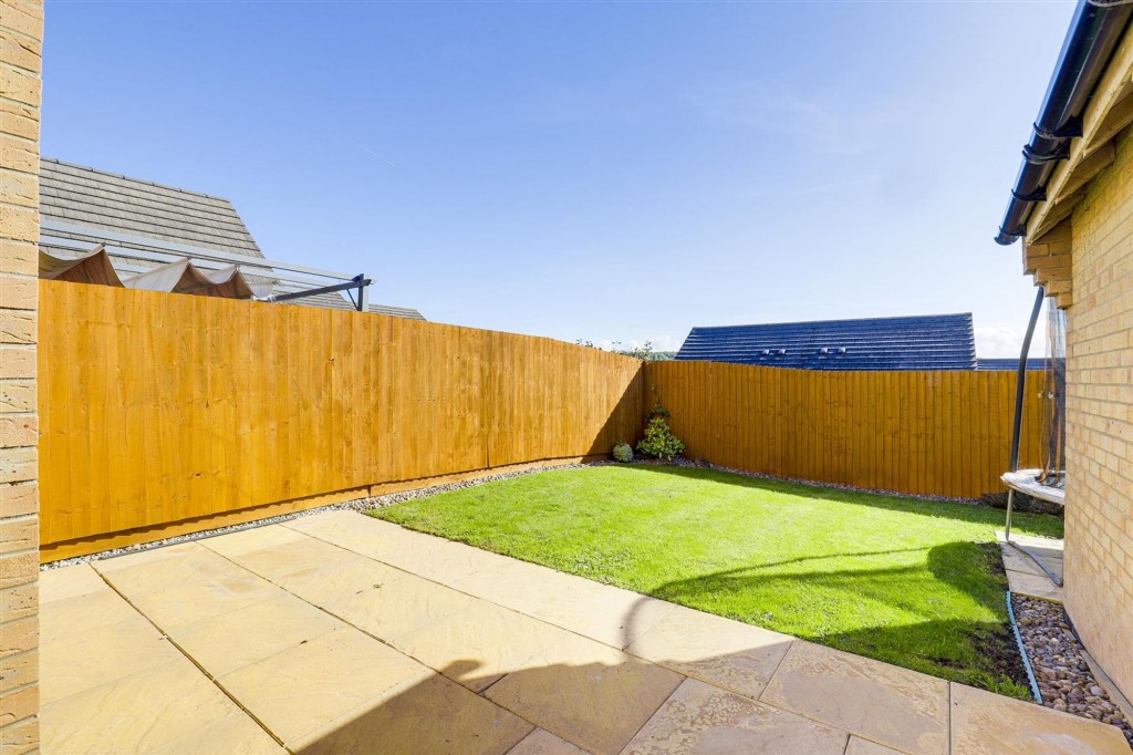 Ashington Drive, Arnold, NG5