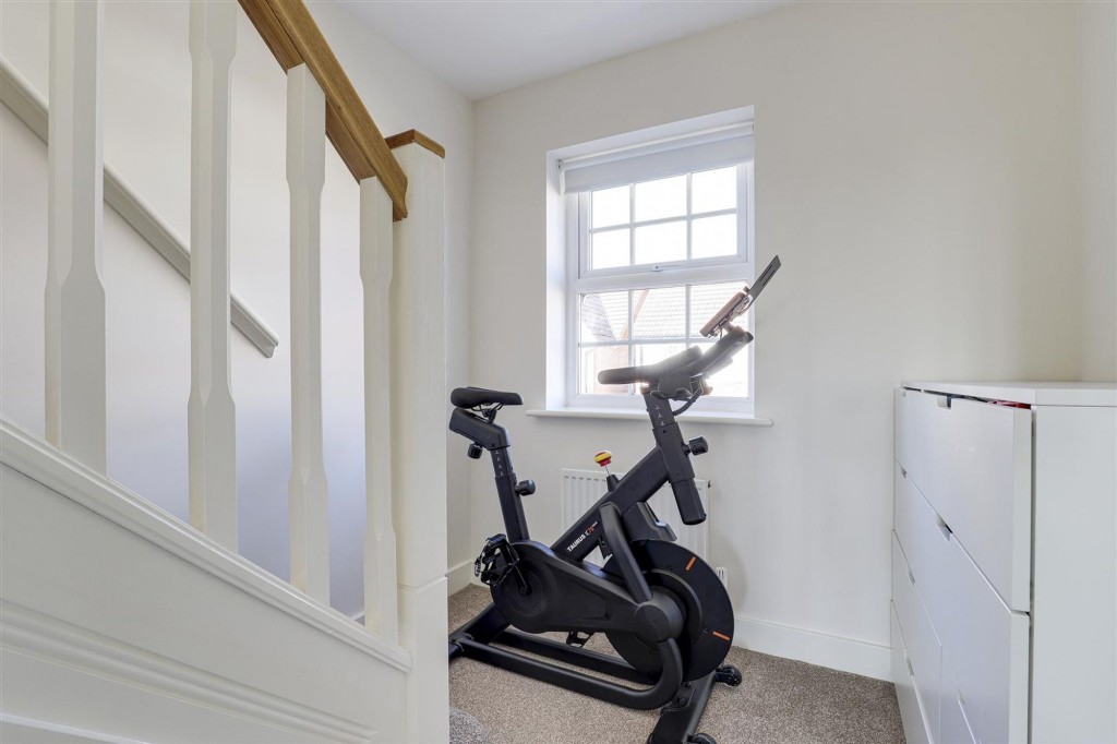 Ashington Drive, Arnold, NG5