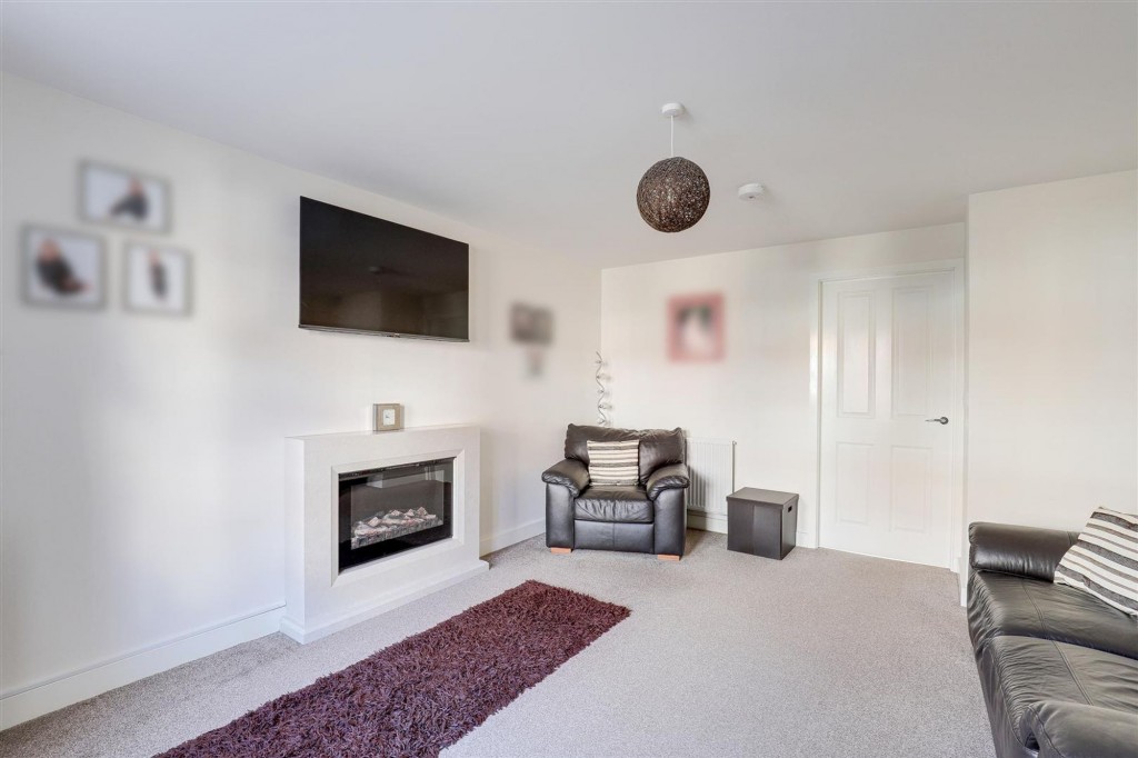 Ashington Drive, Arnold, NG5