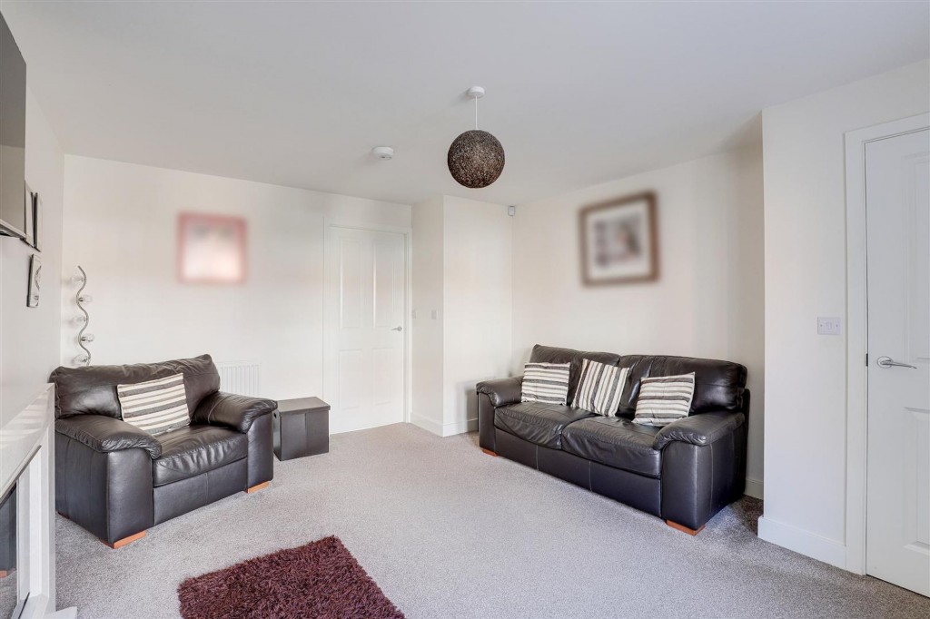 Ashington Drive, Arnold, NG5