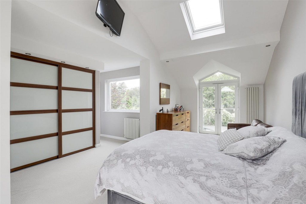 St. Marys Close, Attenborough, NG9