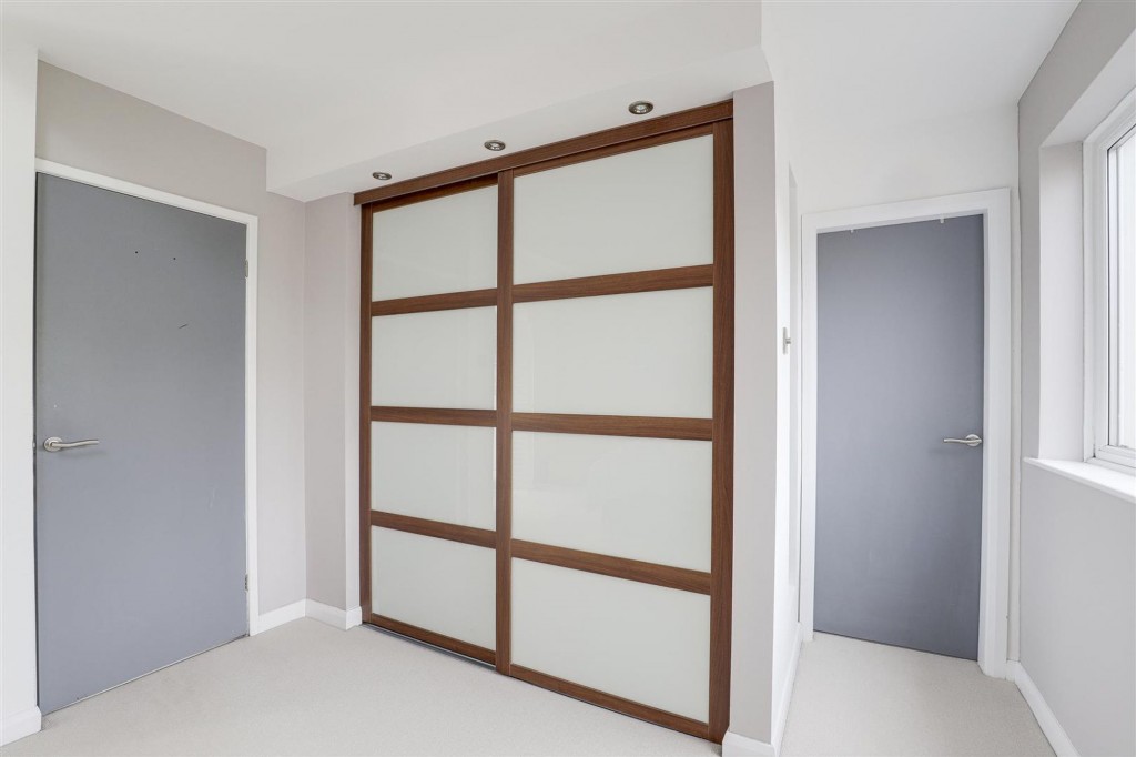 St. Marys Close, Attenborough, NG9