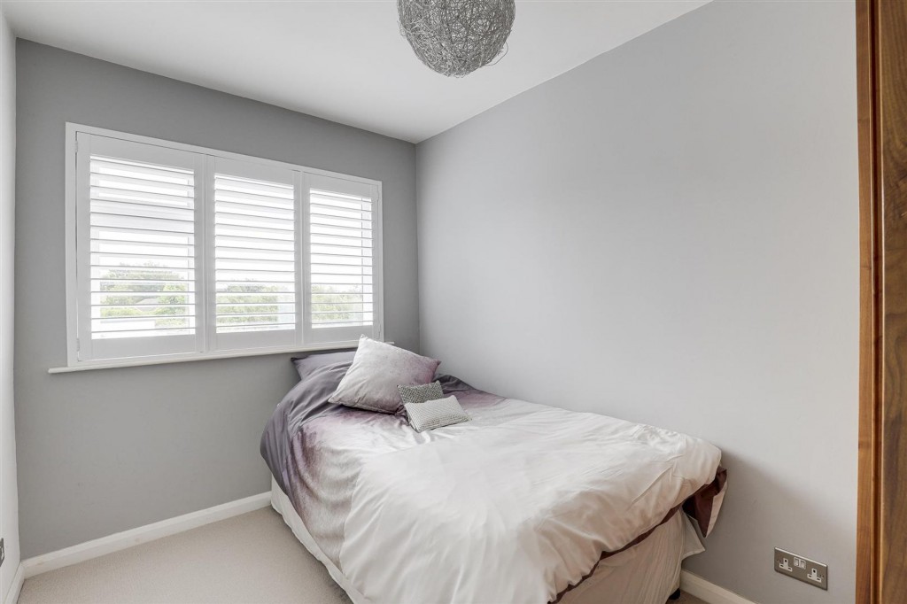 St. Marys Close, Attenborough, NG9