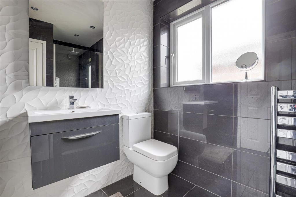 St. Marys Close, Attenborough, NG9