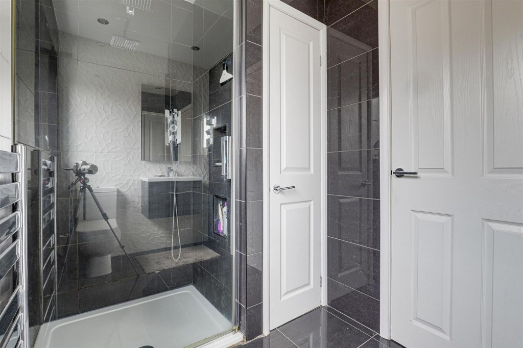 St. Marys Close, Attenborough, NG9