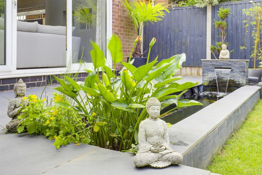 St. Marys Close, Attenborough, NG9