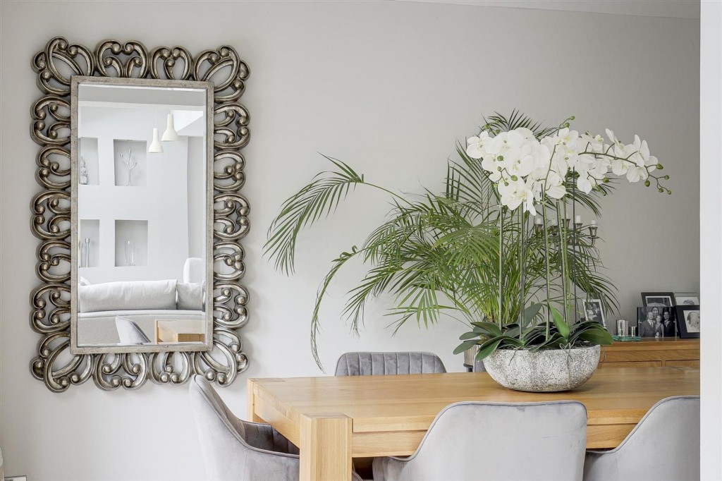 St. Marys Close, Attenborough, NG9