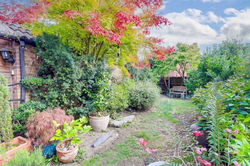 Tiree Close, Trowell, NG9