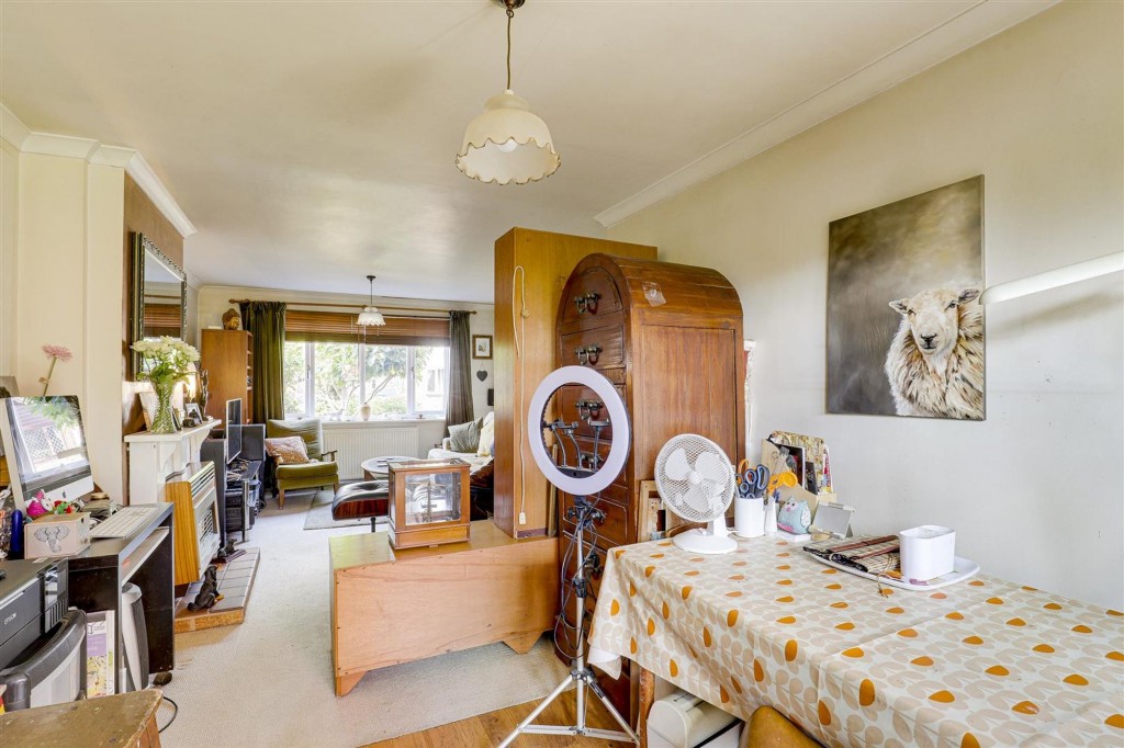 Tiree Close, Trowell, NG9