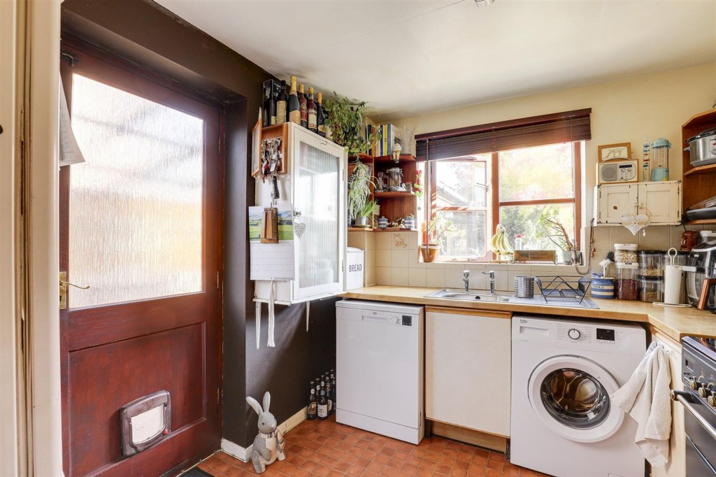 Tiree Close, Trowell, NG9