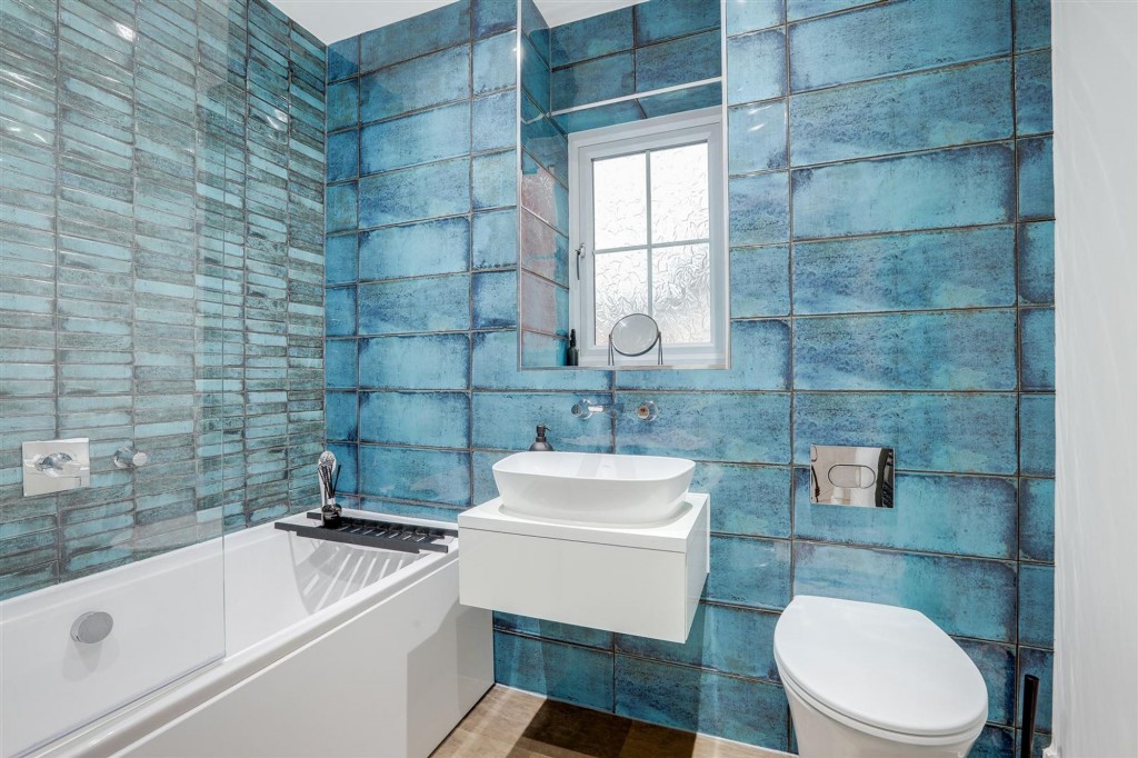 Damstead Park Avenue, Alfreton, DE55