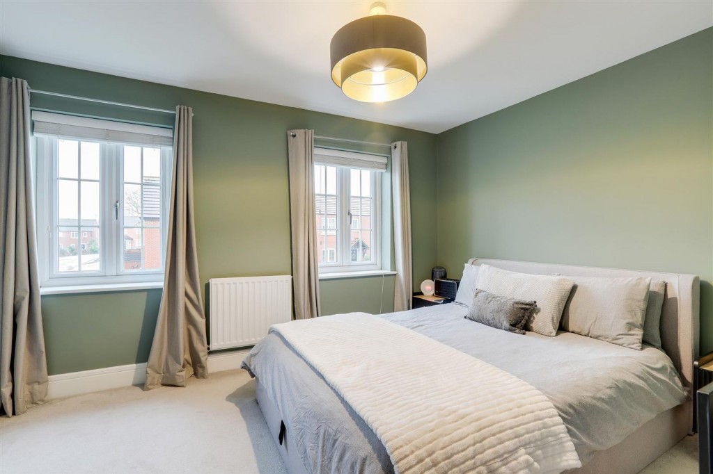 Damstead Park Avenue, Alfreton, DE55