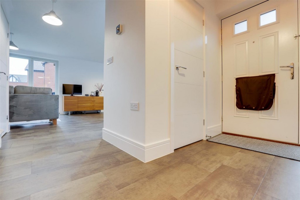 Damstead Park Avenue, Alfreton, DE55