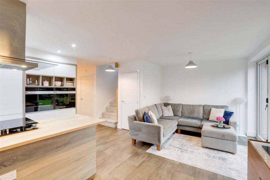 Damstead Park Avenue, Alfreton, DE55