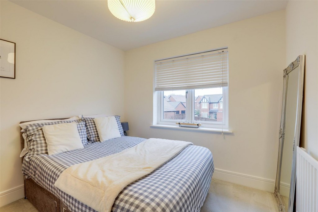 Damstead Park Avenue, Alfreton, DE55